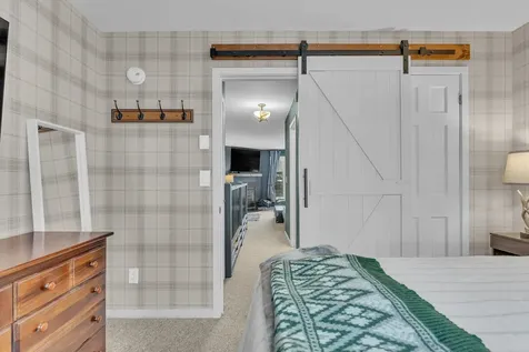 44 Middle Earth Road Warren VT 05674