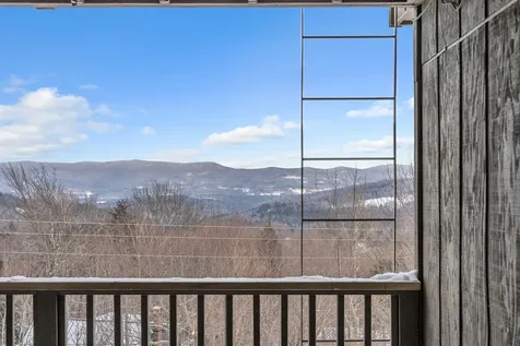 44 Middle Earth Road Warren VT 05674