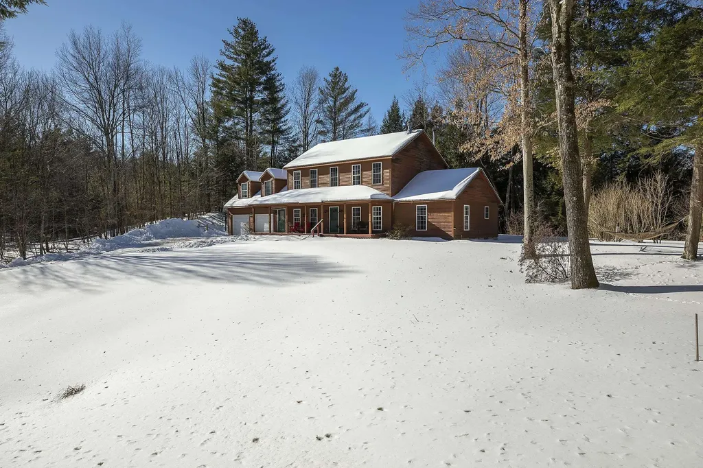 551 Winter Street Manchester VT 05255