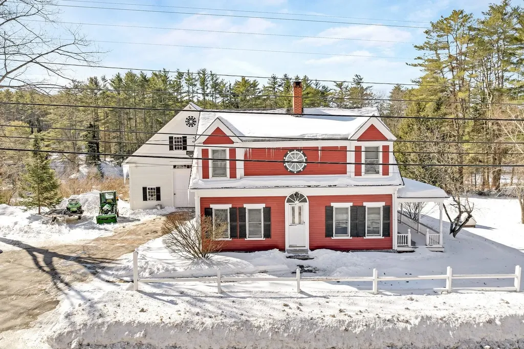 396 Governor Wentworth Highway Tuftonboro NH 03850