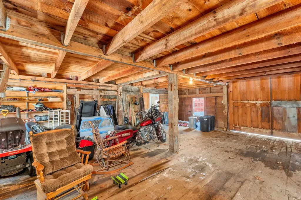 396 Governor Wentworth Highway Tuftonboro NH 03850