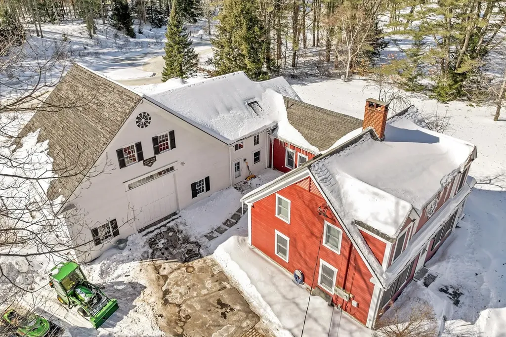 396 Governor Wentworth Highway Tuftonboro NH 03850