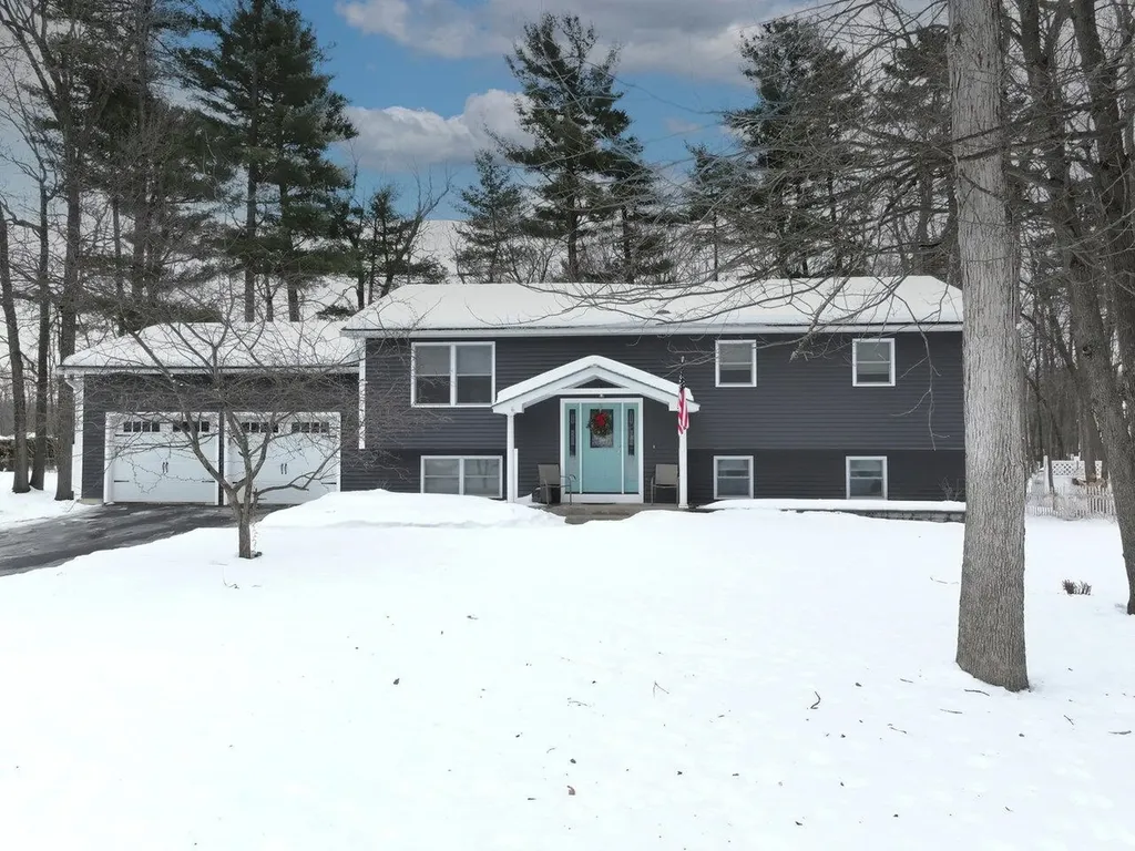 332 Bluebird Drive Colchester VT 05446