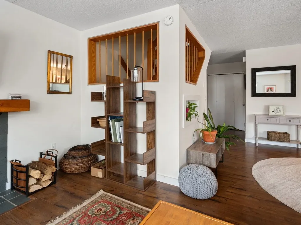 54 East Redrock Drive Burlington VT 05401