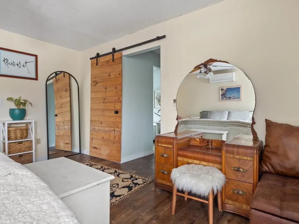 54 East Redrock Drive Burlington VT 05401