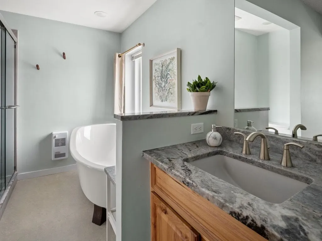 54 East Redrock Drive Burlington VT 05401