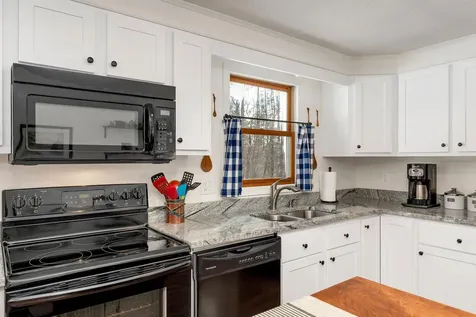 3 Brewster Heights Wolfeboro NH 03894