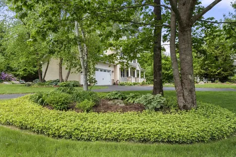 28 Oakleigh Drive Laconia NH 03246