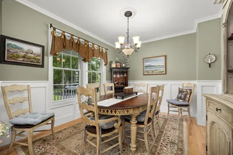 28 Oakleigh Drive Laconia NH 03246