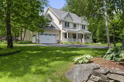 28 Oakleigh Drive Laconia NH 03246