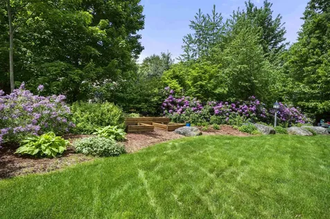 28 Oakleigh Drive Laconia NH 03246