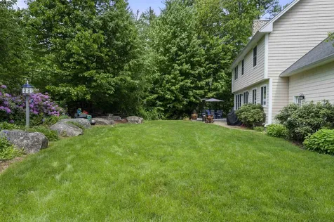 28 Oakleigh Drive Laconia NH 03246