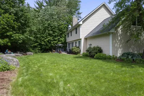 28 Oakleigh Drive Laconia NH 03246