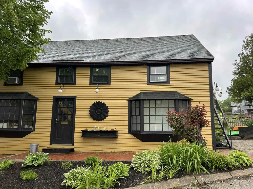 18 String Bridge Exeter NH 03833