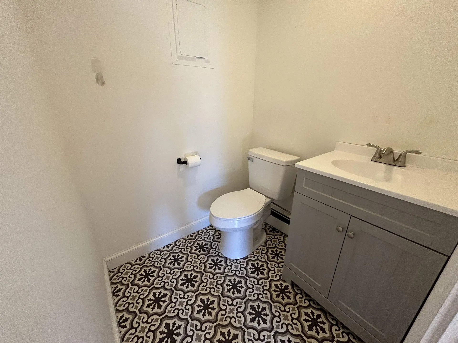 18 String Bridge Exeter NH 03833