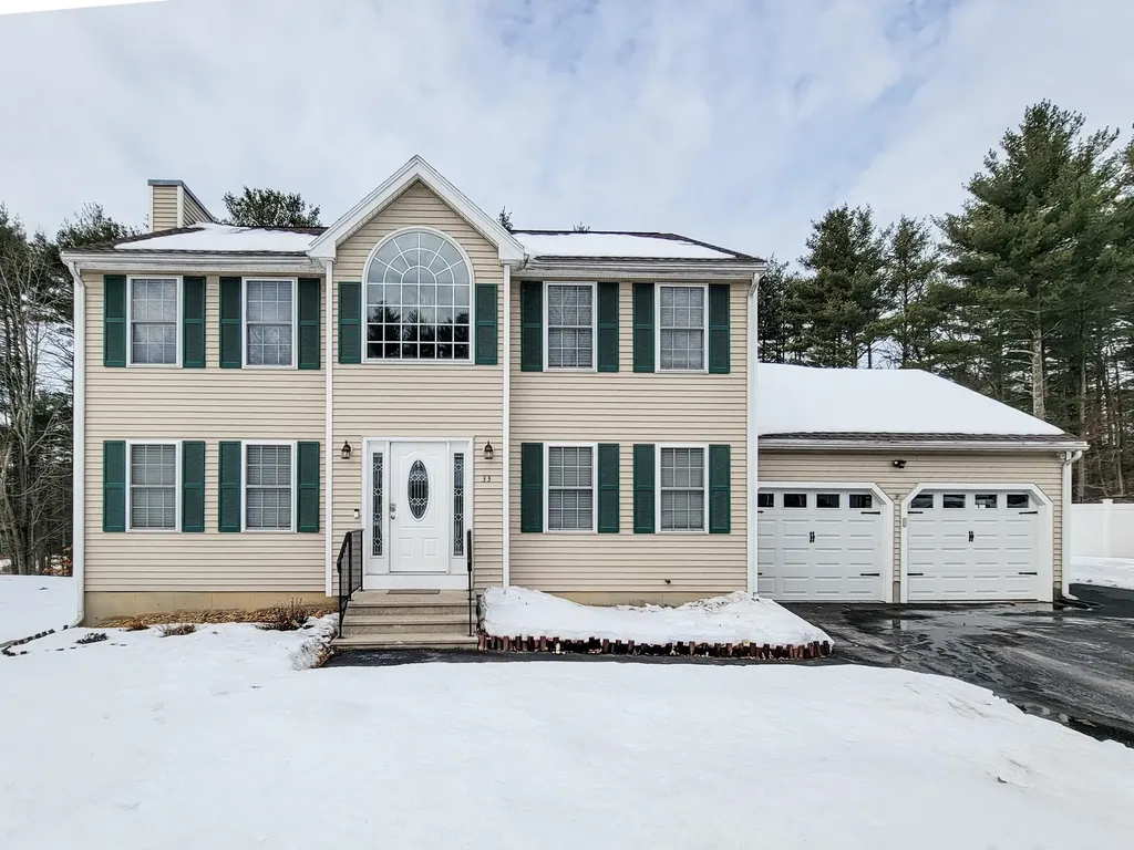33 Sutherland Drive Hudson NH 03051