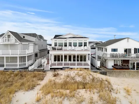 77 Ocean Drive Seabrook NH 03874