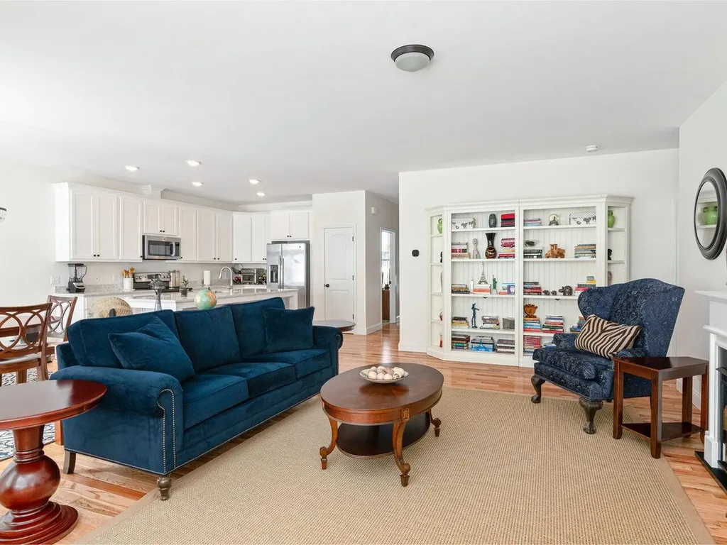 31 Ledge Way South Burlington VT 05403
