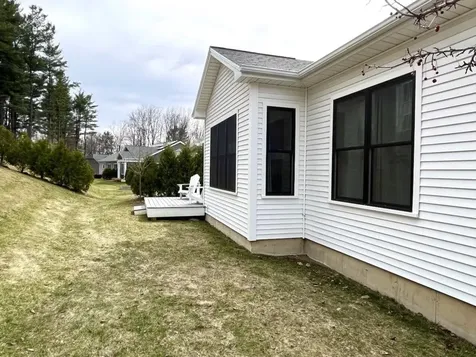 31 Ledge Way South Burlington VT 05403