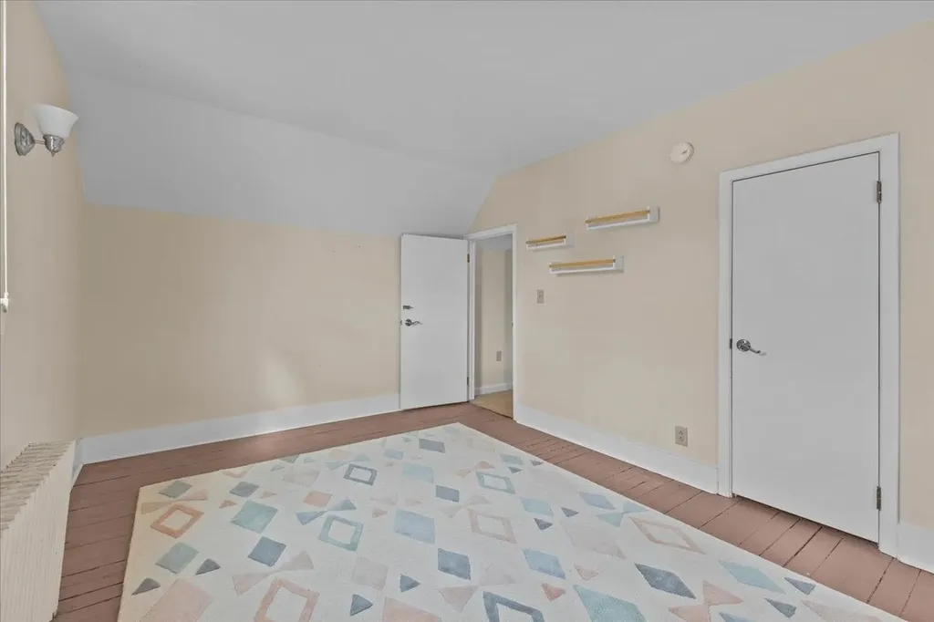 35 Crombie Street Burlington VT 05401