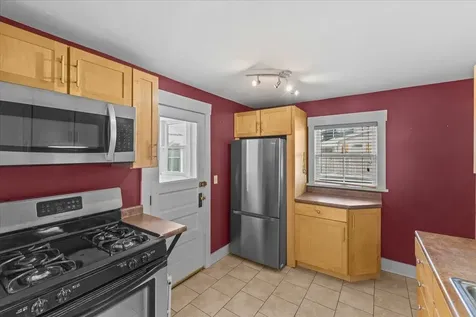 35 Crombie Street Burlington VT 05401