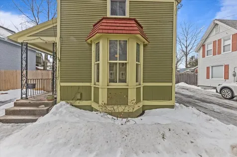 35 Crombie Street Burlington VT 05401