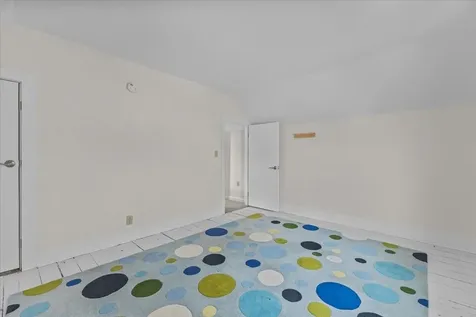 35 Crombie Street Burlington VT 05401