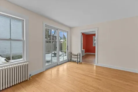 35 Crombie Street Burlington VT 05401