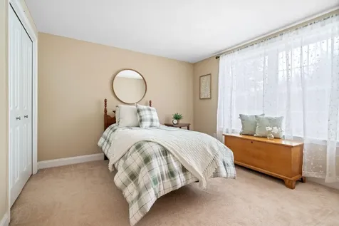 7 Yorkshire Lane Concord NH 03301
