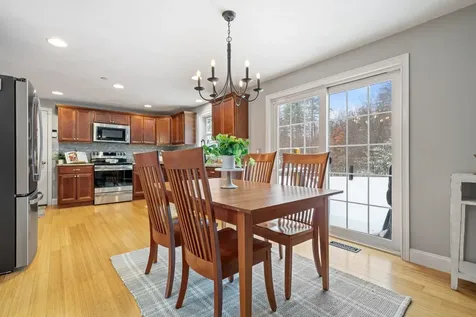 7 Yorkshire Lane Concord NH 03301