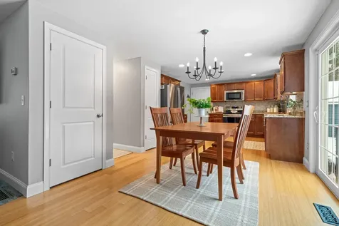 7 Yorkshire Lane Concord NH 03301
