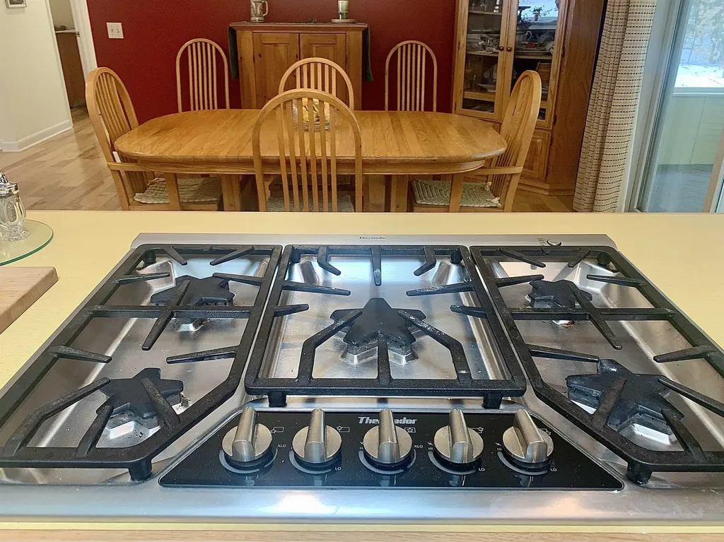 18 Jarvis Way Hartford VT 05059