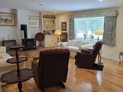 18 Jarvis Way Hartford VT 05059