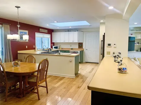 18 Jarvis Way Hartford VT 05059