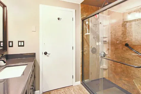 37 Saint Laurent Drive Hudson NH 03051