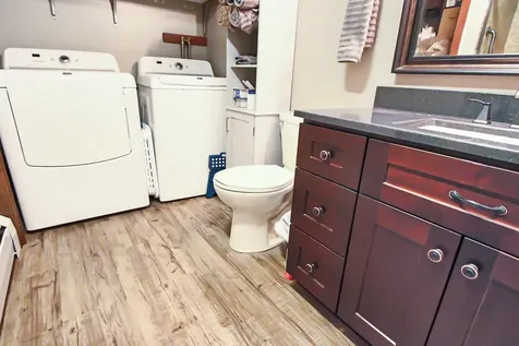 37 Saint Laurent Drive Hudson NH 03051