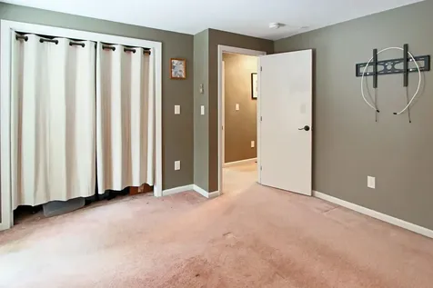 37 Saint Laurent Drive Hudson NH 03051