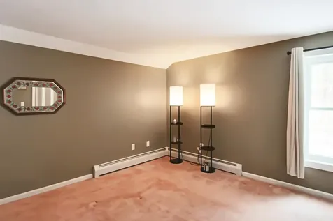 37 Saint Laurent Drive Hudson NH 03051