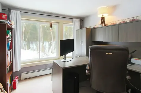 37 Saint Laurent Drive Hudson NH 03051