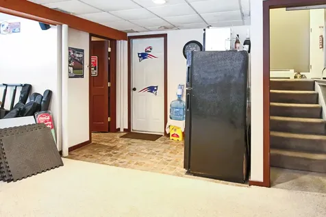 37 Saint Laurent Drive Hudson NH 03051