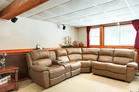 37 Saint Laurent Drive Hudson NH 03051