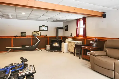 37 Saint Laurent Drive Hudson NH 03051