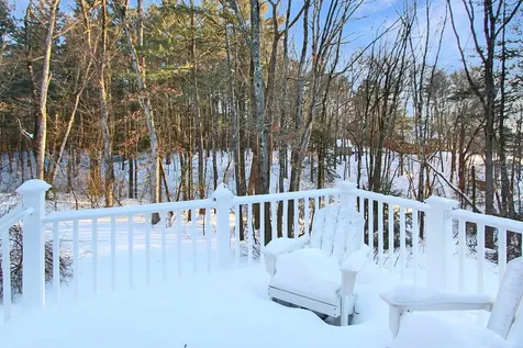 37 Saint Laurent Drive Hudson NH 03051