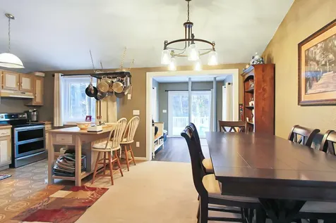 37 Saint Laurent Drive Hudson NH 03051