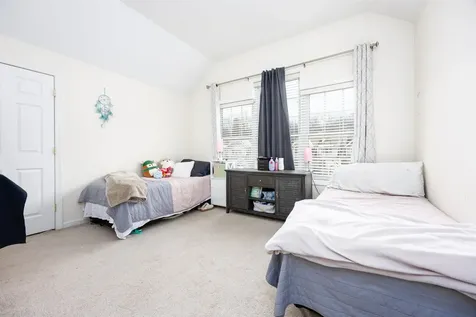 23 Hackett Hill Road Manchester NH 03102