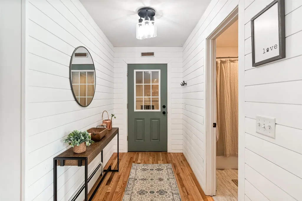 847 Nottingham Drive Georgia VT 05468