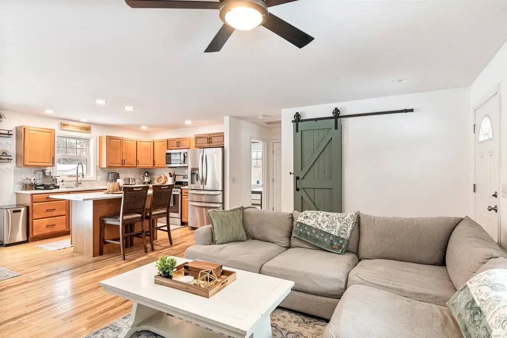 847 Nottingham Drive Georgia VT 05468