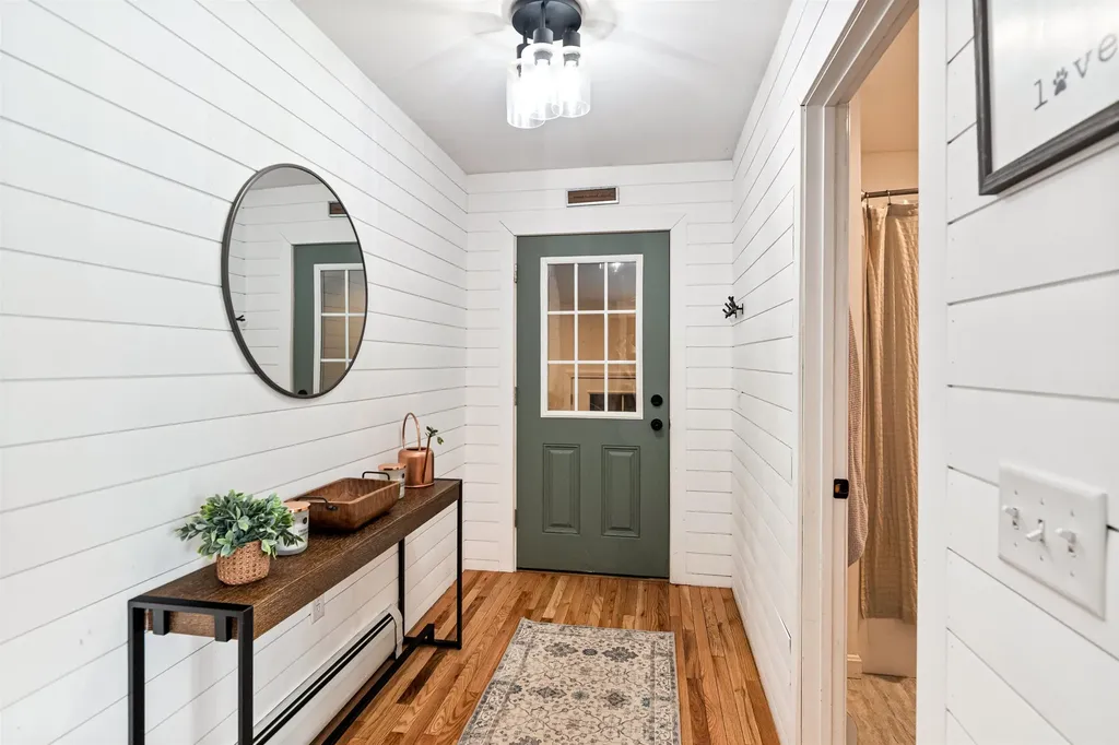 847 Nottingham Drive Georgia VT 05468