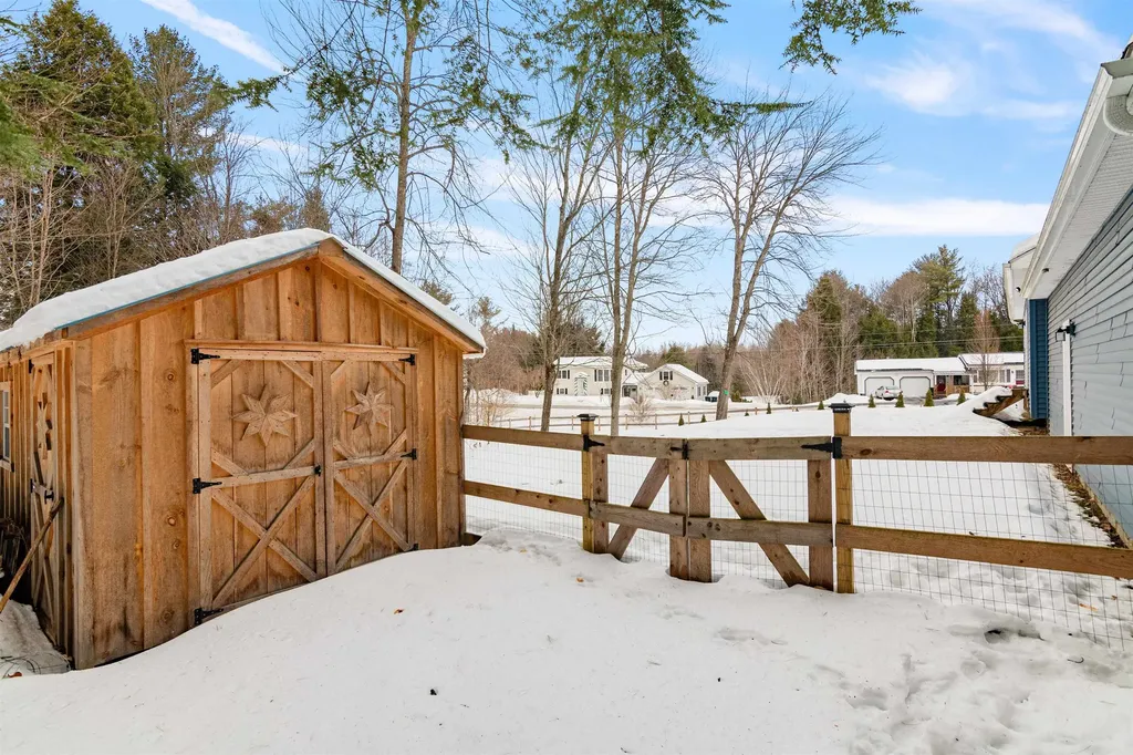 847 Nottingham Drive Georgia VT 05468