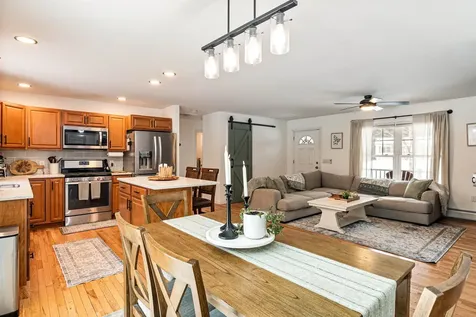 847 Nottingham Drive Georgia VT 05468